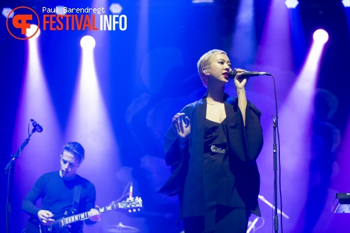 The Naked and Famous op Rock Werchter 2014 - dag 2 foto