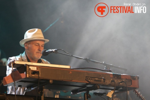 Paul Carrack op Bospop 2014 - dag 2 foto