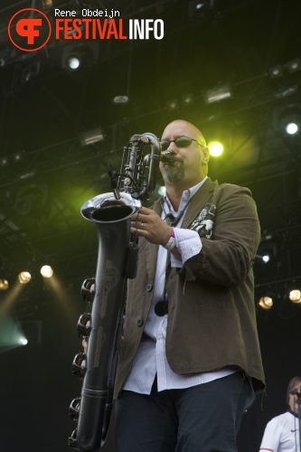 Southside Johnny & The Ashbury Jukes op Bospop 2014 - dag 2 foto