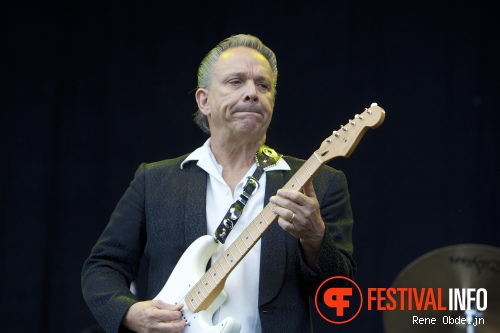 Jimmy Vaughan op Bospop 2014 - dag 2 foto