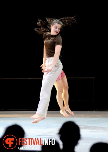 De Dansers i.s.m. Theater Strahl & SBW op Lowlands 2014 - dag 1 foto