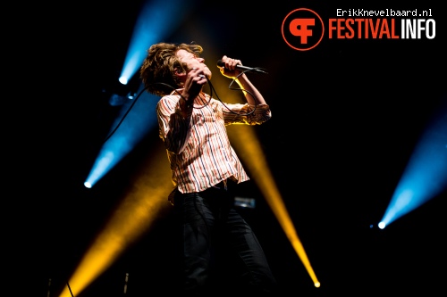 Cage the Elephant op Lowlands 2014 - dag 2 foto