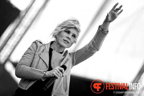 Ilse DeLange op Strandfestival Zand 2014 foto