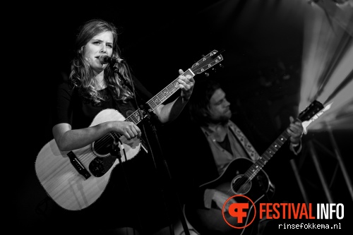 Maaike Ouboter op Strandfestival Zand 2014 foto