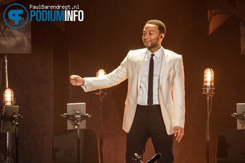John Legend op John Legend - 30/10 - Ziggodome foto