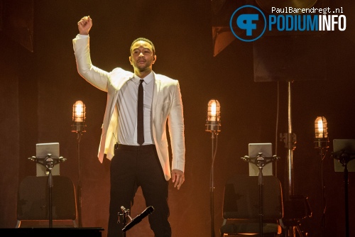 John Legend op John Legend - 30/10 - Ziggodome foto