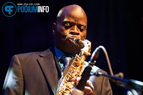 Maceo Parker op Maceo Parker - 29/10 - TivoliVredenburg foto