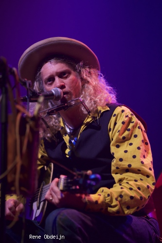 Ian Siegal op Bluesfestival Hoogeveen 2014 foto