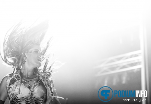 Arch Enemy op Kreator - 4/12 - 013 foto