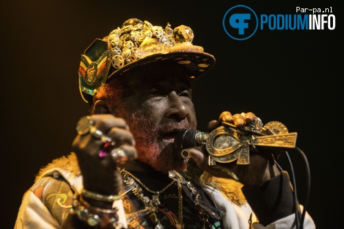 Lee 'Scratch' Perry op Lee Perry - 10/12 - Gebr. de Nobel foto