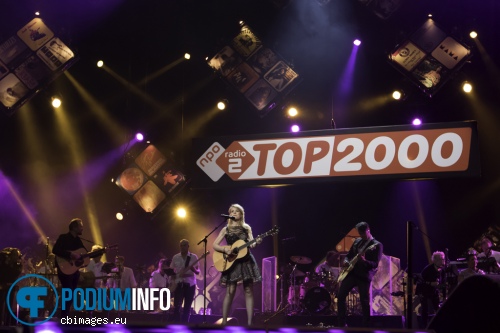 Ilse DeLange op Top 2000 in concert foto