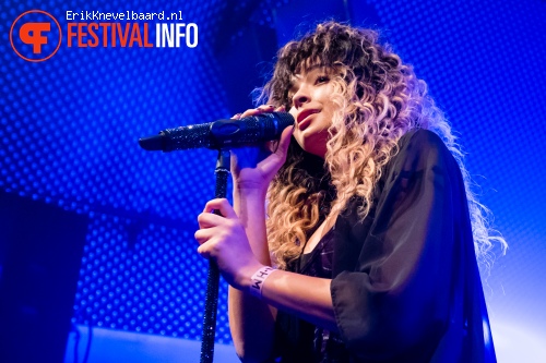 Ella Eyre op Eurosonic 2015 - donderdag foto