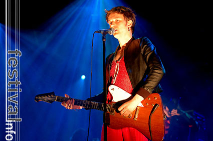 Zita Swoon op Paaspop Schijndel 2007 foto