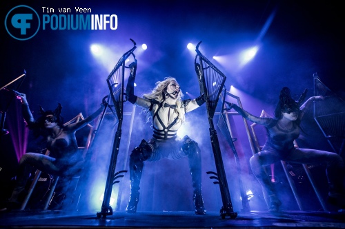 In This Moment op In This Moment - 26/2 - TivoliVredenburg foto