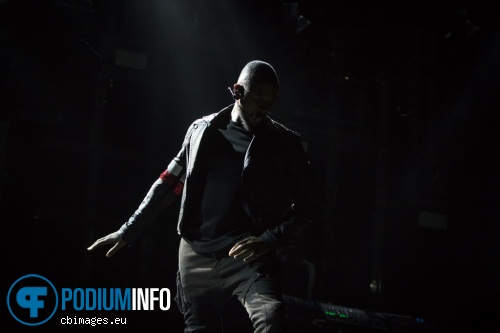 Usher op Usher - 04/03 - Ziggo Dome foto