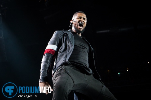 Usher op Usher - 04/03 - Ziggo Dome foto