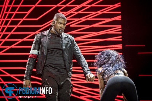 Usher op Usher - 04/03 - Ziggo Dome foto