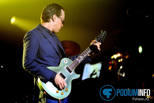 Joe Bonamassa op Joe Bonamassa - 10/03 - Koninklijk Theater Carré foto