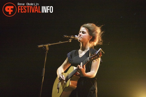 Selah Sue op Paaspop Schijndel 2015 - vrijdag foto