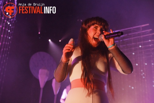 Purity Ring op Motel Mozaique 2015 foto