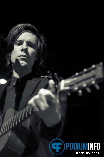 Bony King op Bony the King / The Staves - 10/4 - Melkweg foto