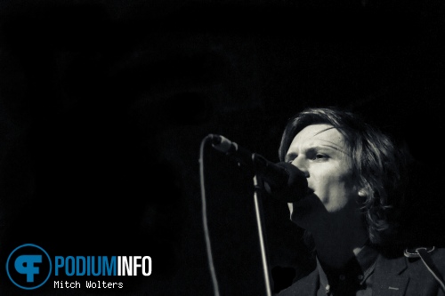 Bony King op Bony the King / The Staves - 10/4 - Melkweg foto