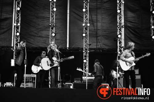 The Common Linnets op Bevrijdingsfestival Overijssel 2015 foto