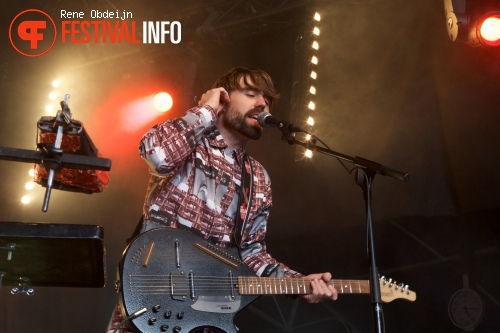 Skip & Die op Bevrijdingsfestival Overijssel 2015 foto