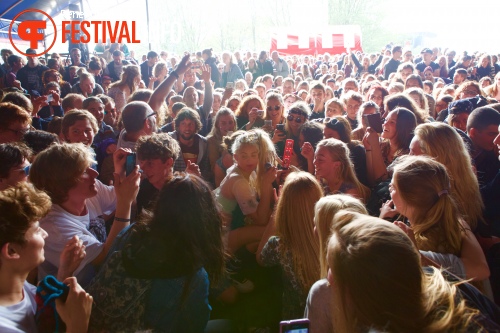 Skip & Die op Bevrijdingsfestival Overijssel 2015 foto