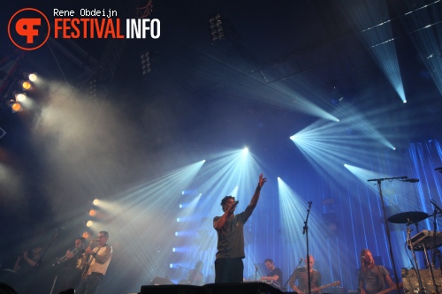 Typhoon op Dauwpop 2015 foto