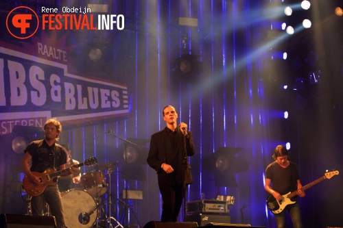 Ruben Hoeke op Ribs & Blues Festival 2015 foto