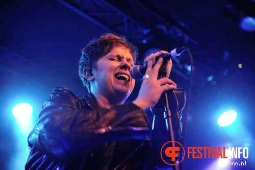 Nothing But Thieves op London Calling loves Concerto 2015 foto