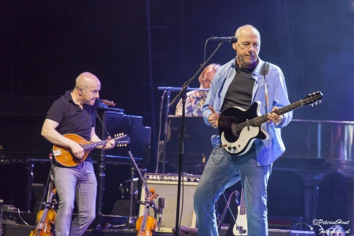 Mark Knopfler op Mark Knopfler - 06/06 - Ziggo Dome foto