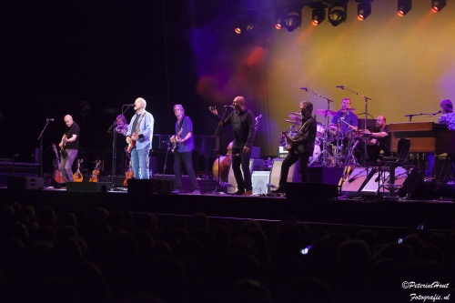 Mark Knopfler op Mark Knopfler - 06/06 - Ziggo Dome foto