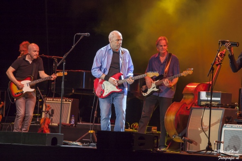 Mark Knopfler op Mark Knopfler - 06/06 - Ziggo Dome foto