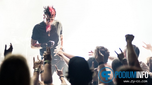 HellYeah op HellYeah - 11/06 - TivoliVredenburg foto