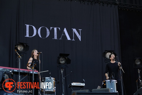 Dotan op Pinkpop 2015 - Zaterdag foto