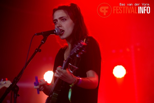 Hinds op Best Kept Secret 2015 - Zaterdag foto