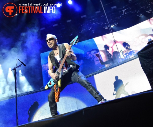 Scorpions op Graspop Metal Meeting 2015 foto