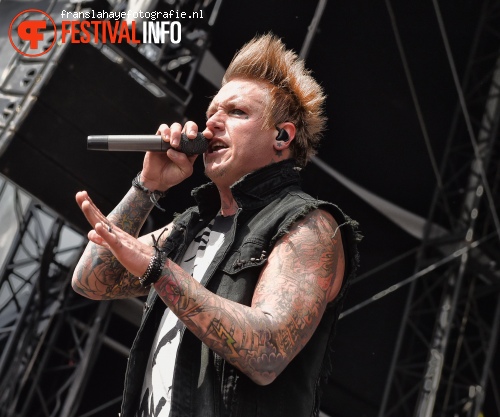 Papa Roach op Graspop Metal Meeting 2015 foto