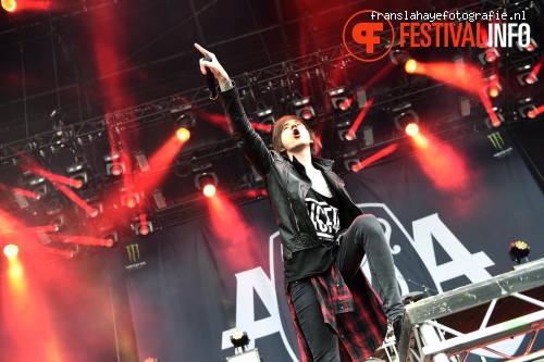 Asking Alexandria op Graspop Metal Meeting 2015 foto