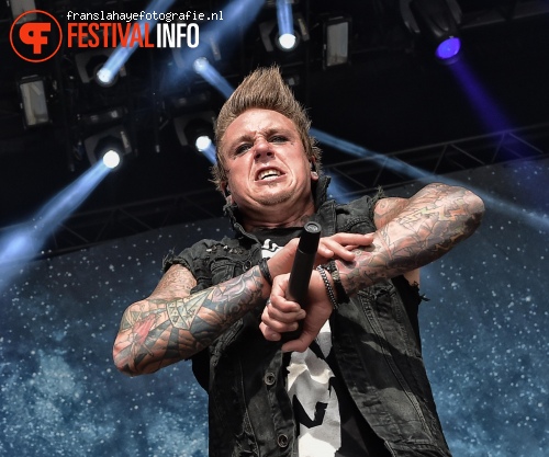 Papa Roach op Graspop Metal Meeting 2015 foto