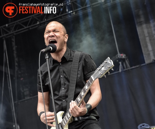 Danko Jones op Graspop Metal Meeting 2015 foto