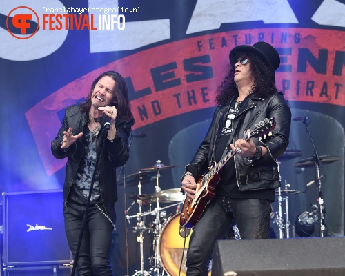 Slash feat. Myles Kennedy & The Conspirators op Graspop Metal Meeting 2015 foto