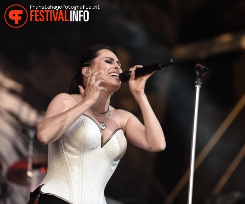 Within Temptation op Graspop Metal Meeting 2015 foto