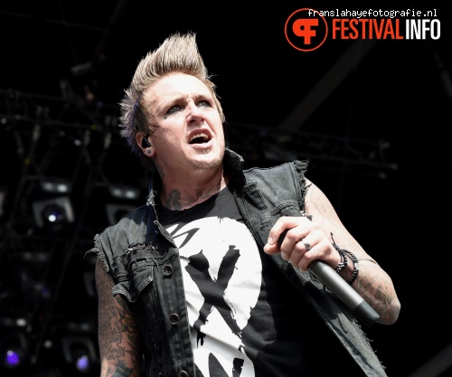 Papa Roach op Graspop Metal Meeting 2015 foto