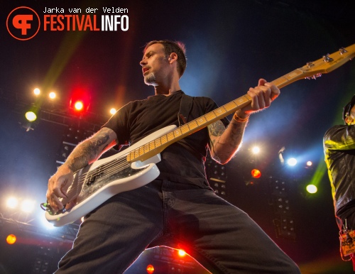 Strung Out op Jera On Air 2015 - Zaterdag foto