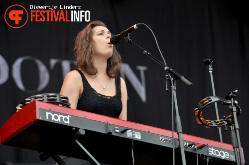 Foto Dotan op Concert At Sea 2015