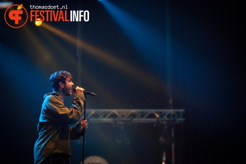 Oscar And The Wolf op Down The Rabbit Hole 2015 - Vrijdag foto
