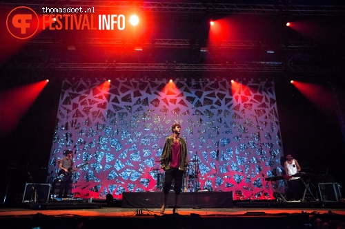 Oscar And The Wolf op Down The Rabbit Hole 2015 - Vrijdag foto